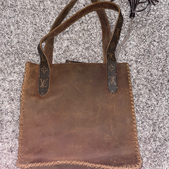 Louis Vuitton Reworked Leather - Picture 3 of 4